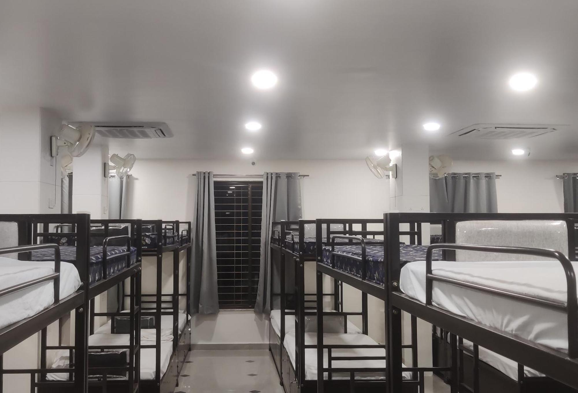 Basera AC DORMITORY&ROOMS Nagpur Buitenkant foto