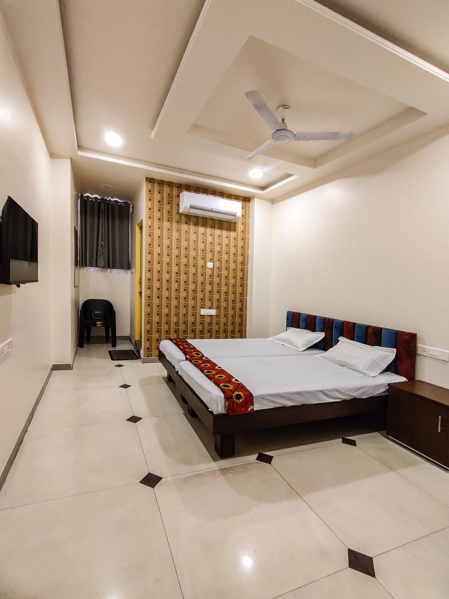 Basera AC DORMITORY&ROOMS Nagpur Buitenkant foto