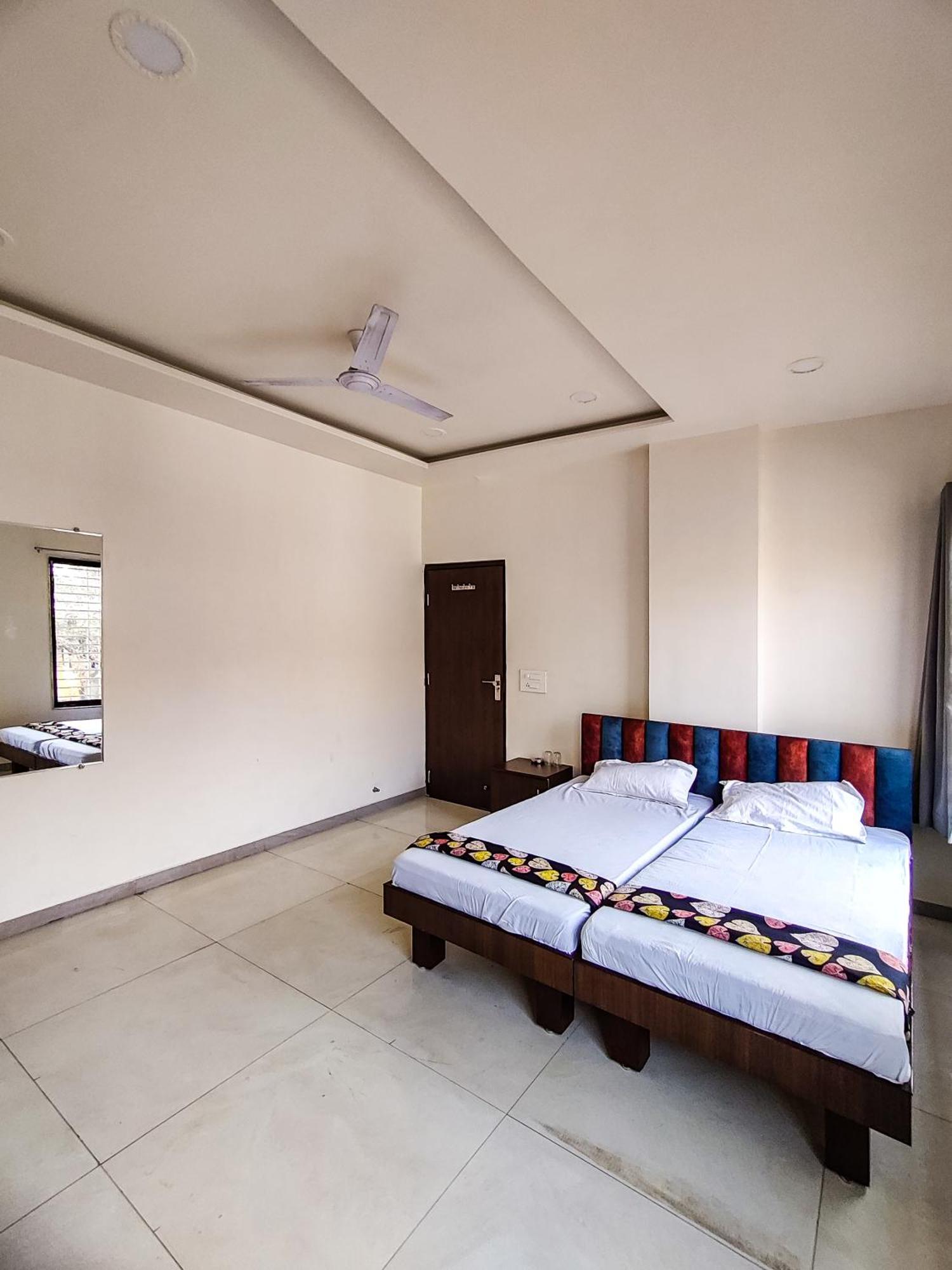 Basera AC DORMITORY&ROOMS Nagpur Buitenkant foto