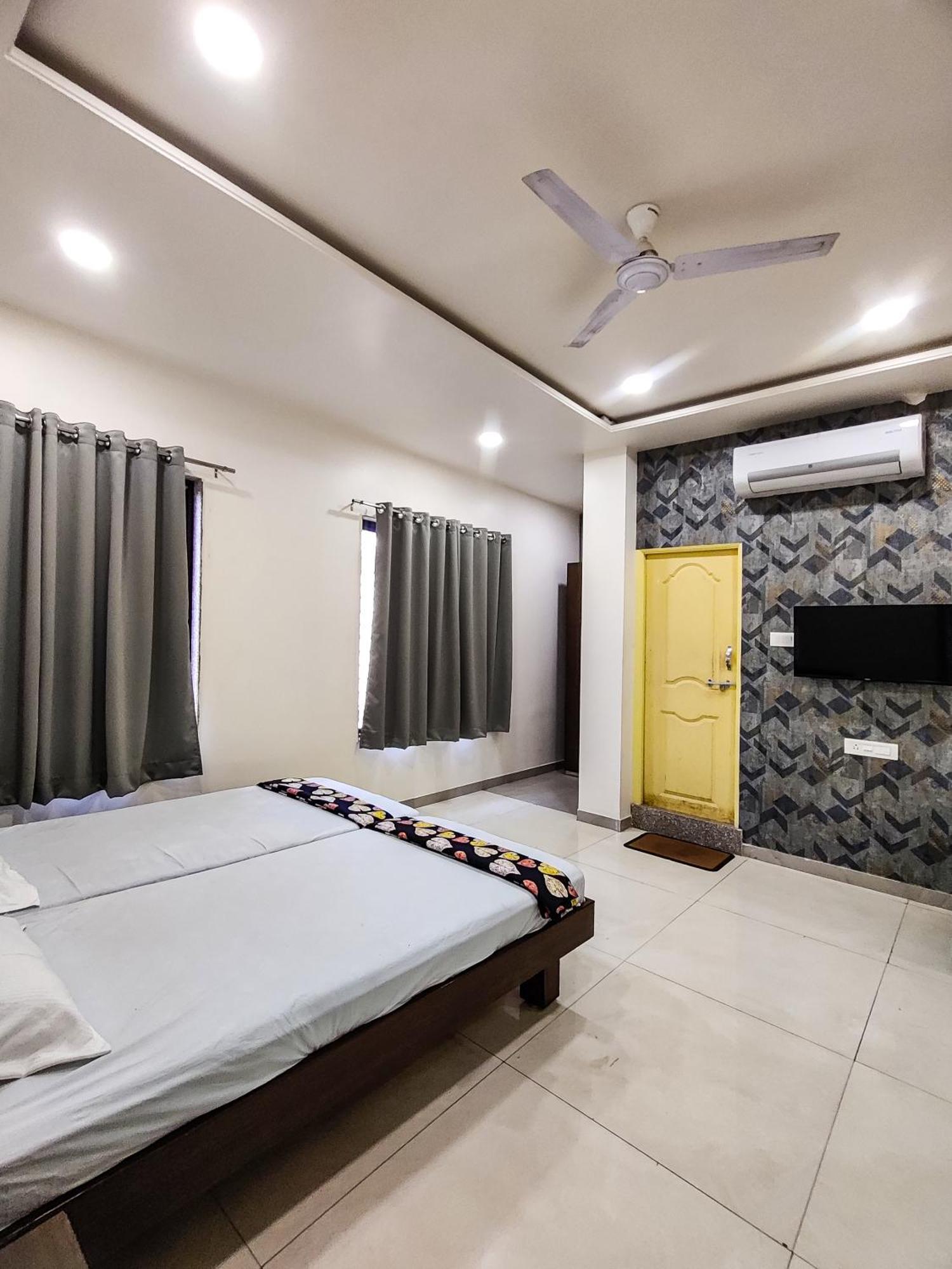 Basera AC DORMITORY&ROOMS Nagpur Buitenkant foto