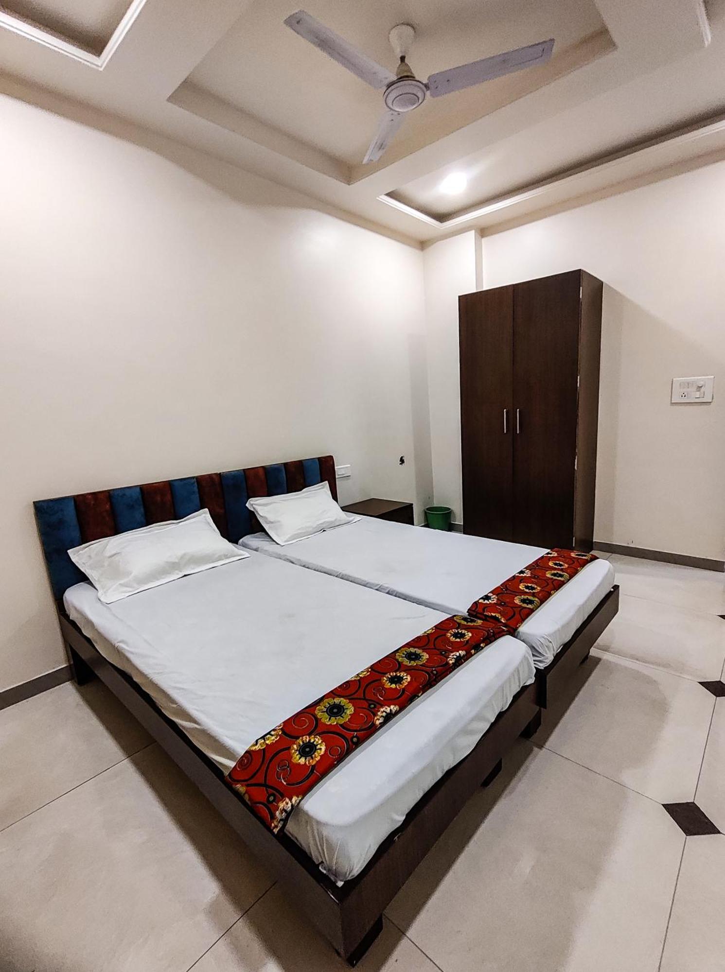 Basera AC DORMITORY&ROOMS Nagpur Buitenkant foto
